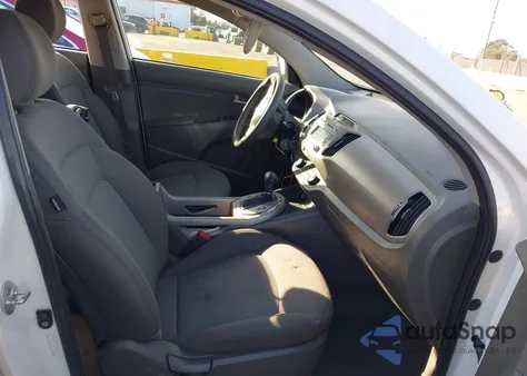 2015 Kia Sportage Lx z USA, uszkodzony, nr VIN KNDPBCAC0F7704816